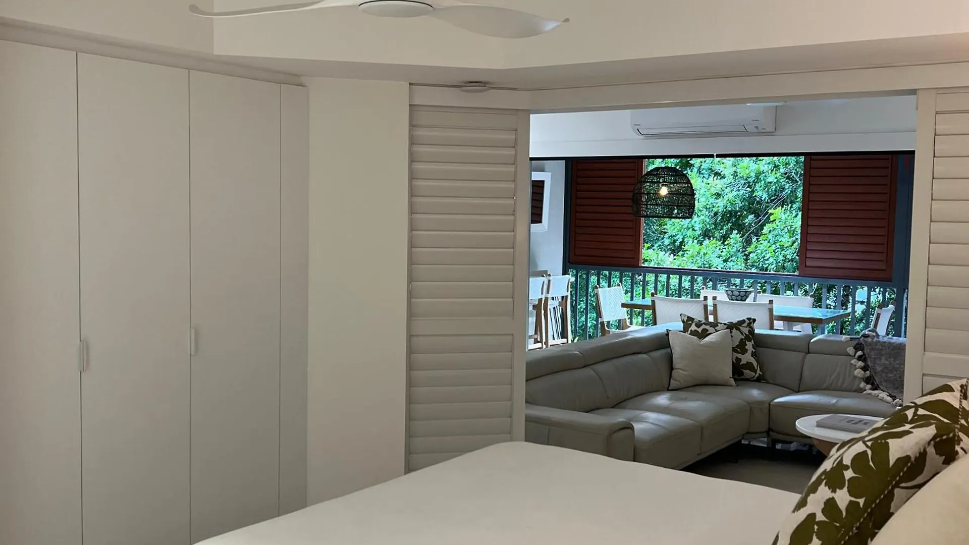 Noosa Beach Apartment On Hasting St French Quarter Resort.Noosa Heads Australia