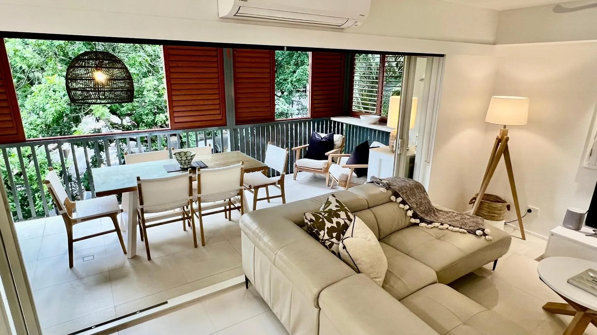 Noosa Beach Apartment On Hasting St French Quarter Resort.Noosa Heads