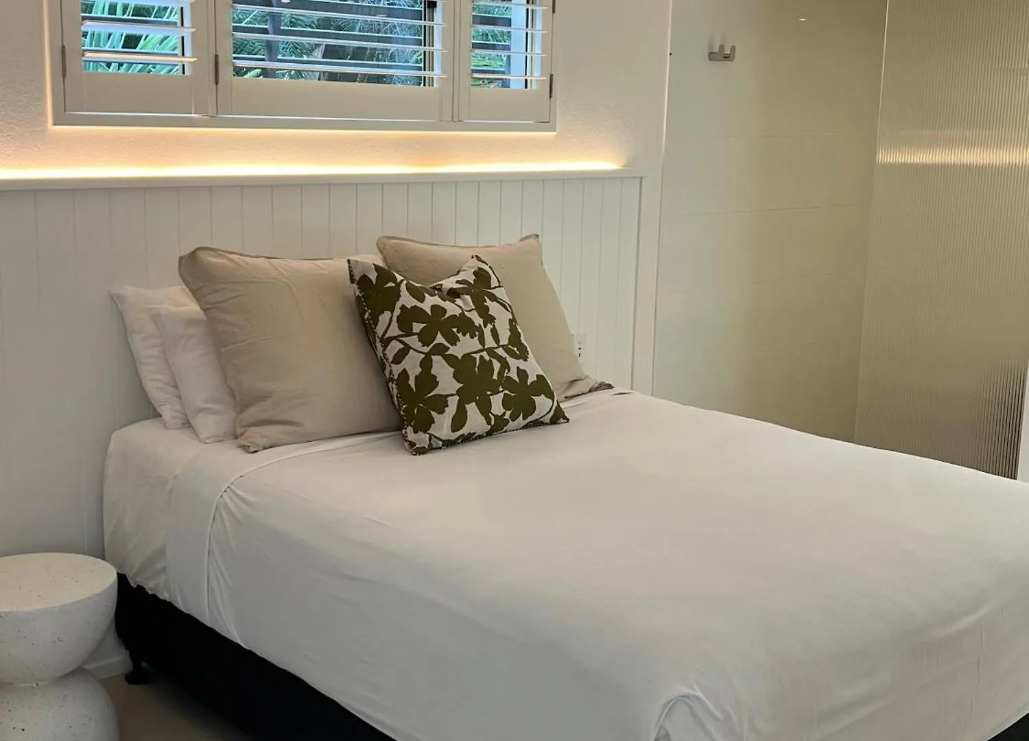 Noosa Beach Apartment On Hasting St French Quarter Resort.Noosa Heads Australia